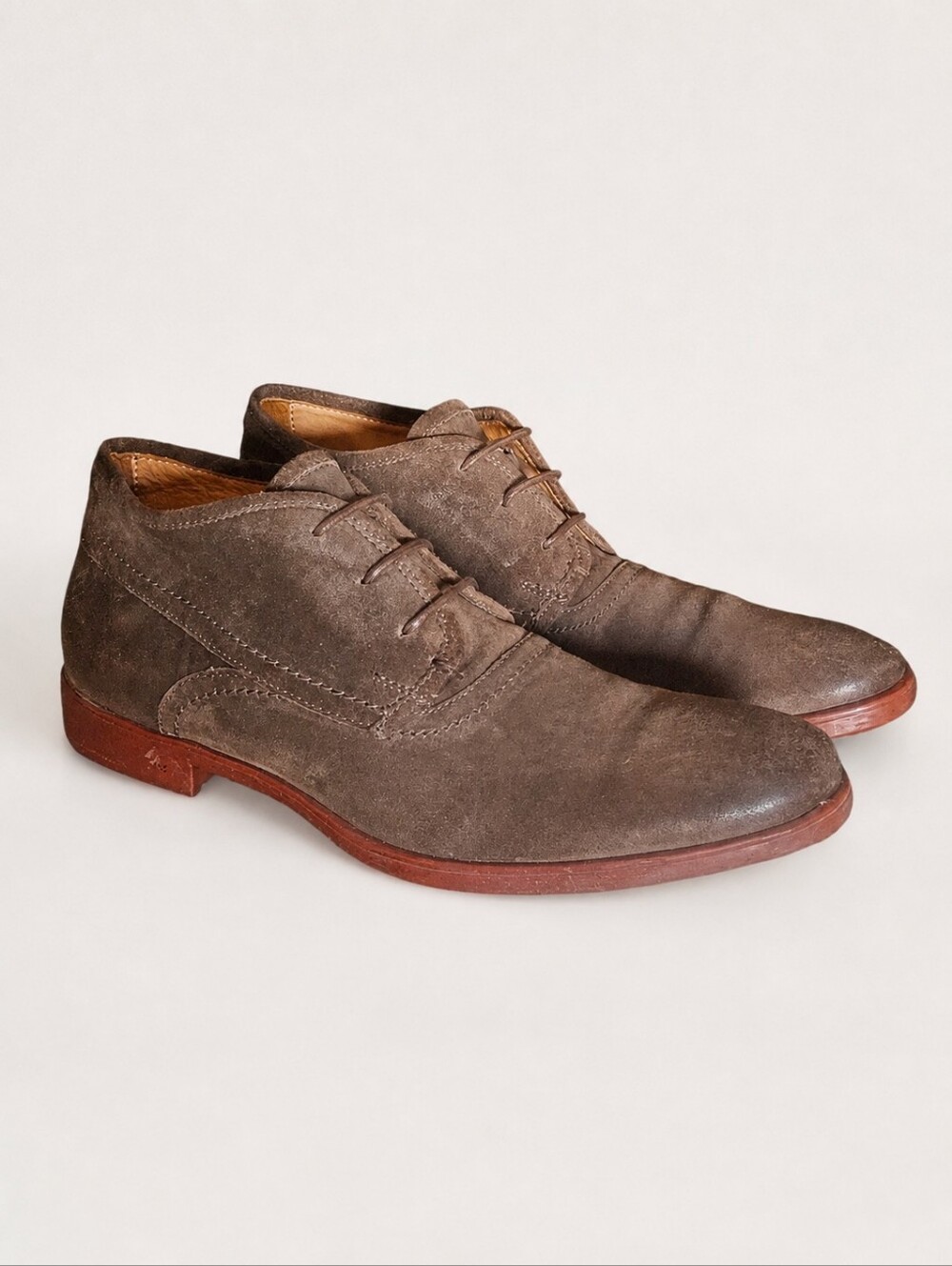 JOHN VARVATOS | Dylan Bound Suede Brown Rubber Sole Chukka Boots in Size US 9.5